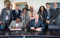 Wageningen University and FrieslandCampina WAMCO signed an expression of interest to develop an academic exchange program with Ibadan University in Nigeria
